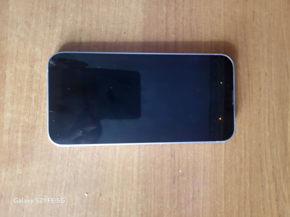 Продам iPhone 14