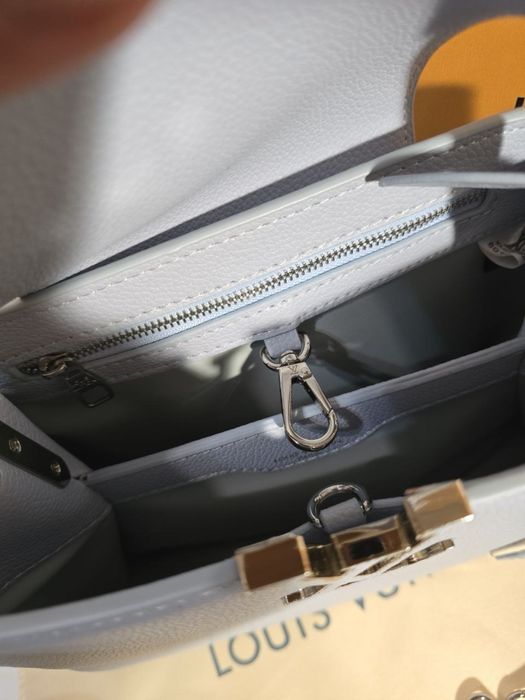 Дамска чанта Louis Vuitton Capucines