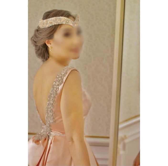 Вечернее платье