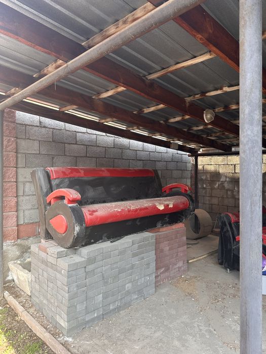 Диван с креслами