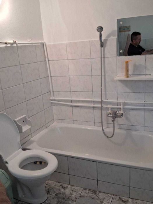 Casa 134 mp, 5 camere, baie, bucatarie, beci, garaj, 1200mp intravilan