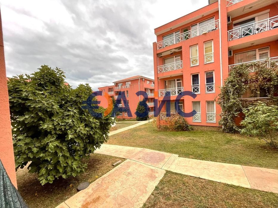 Продава се Двустаен апартамент в к.к. Слънчев бряг - 49 кв.м за 552 €/кв.м - Снимка #3