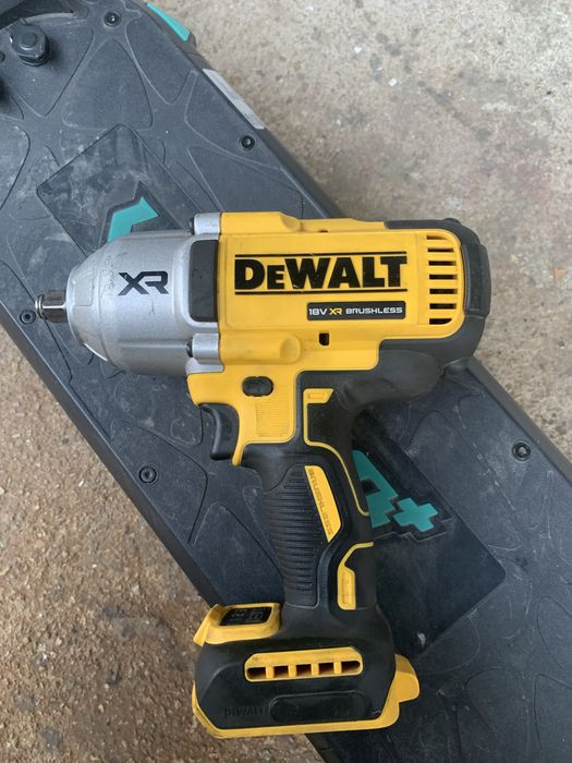 Гайковерт dewalt dcf 900