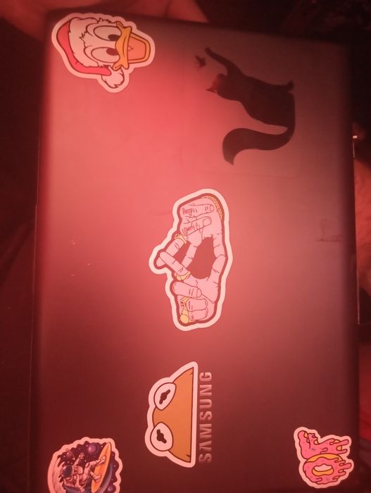 Lot DVD uri plus leptop