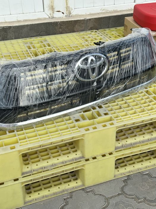 Решетка Toyota Hilux