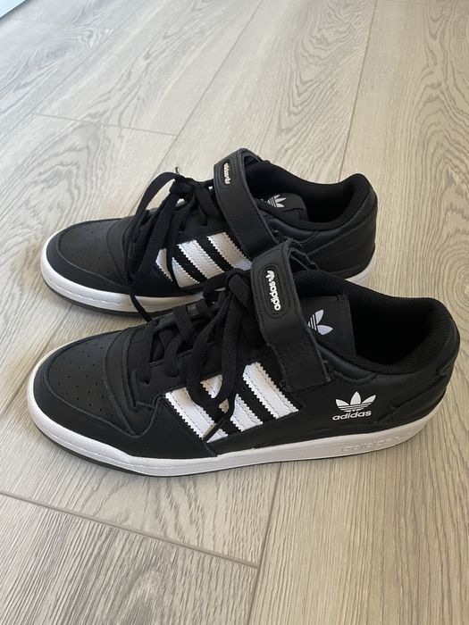 Кецове    Adidas