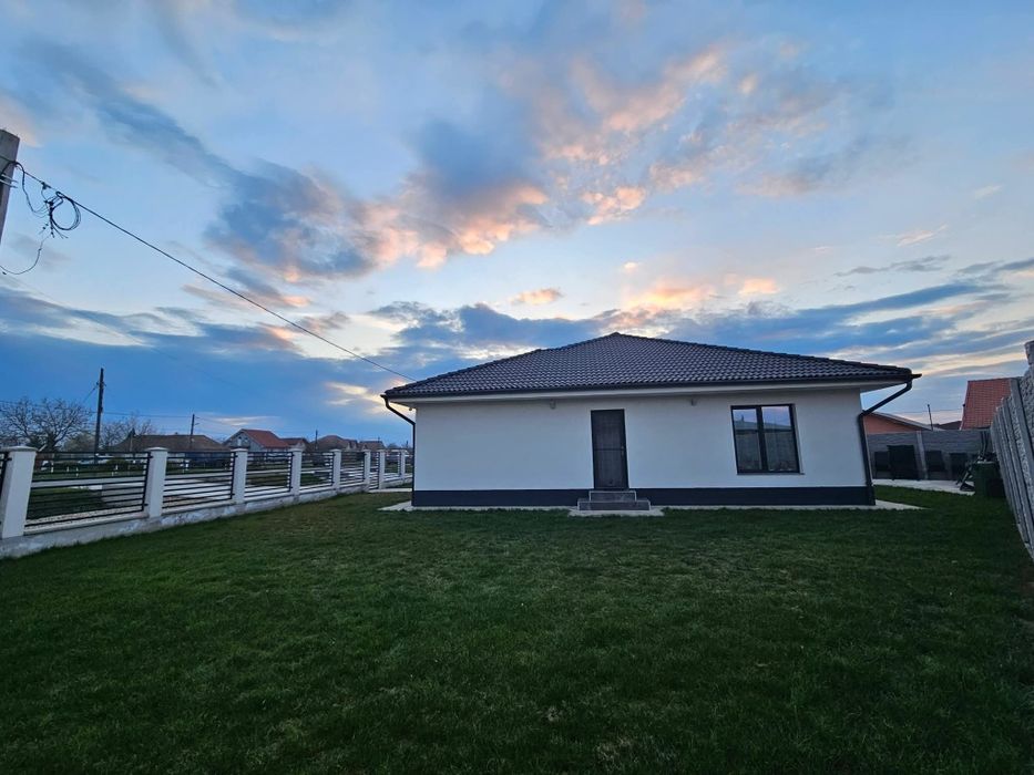 Casa de vânzare Leș Bihor