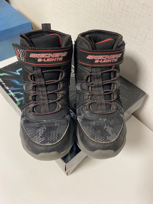 Детски боти Skechers за момче, 35 номер