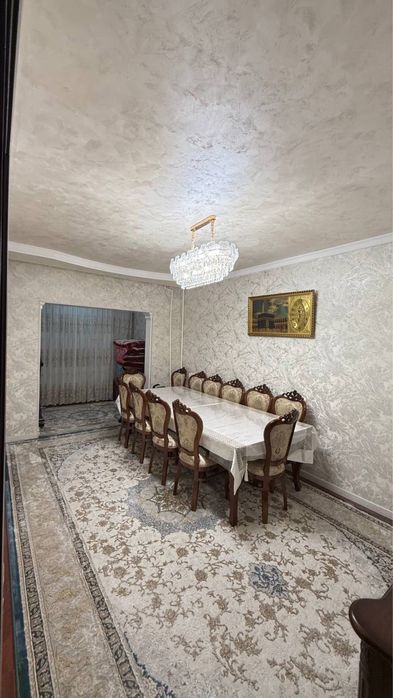 Sergeli 4/2/7 sotiladi srochni