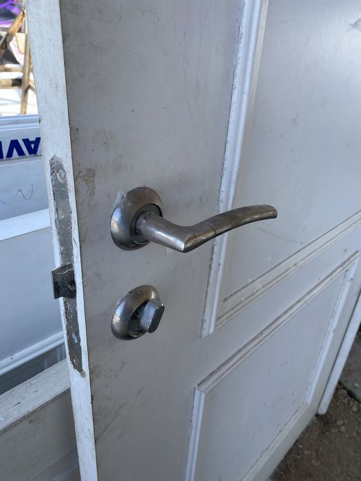 Есіктер двери сатылады