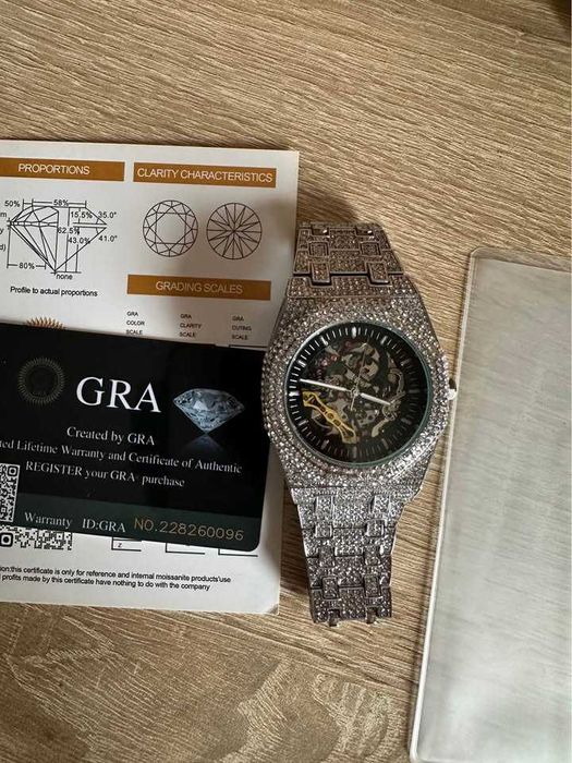 Диамантен Автоматичен Скелетон Часовник със Сертификат