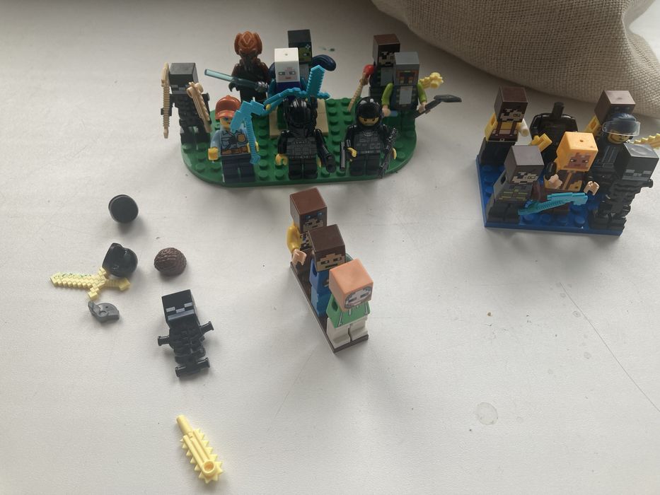 Срочно лего фигурки