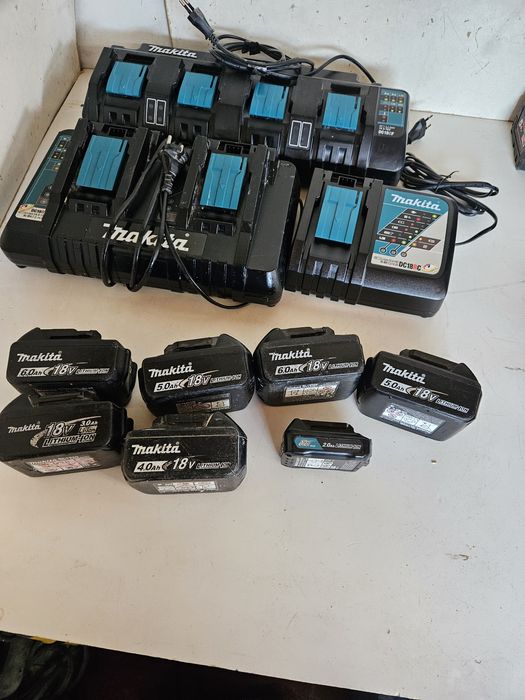 Vând încărcătoare, baterii makita