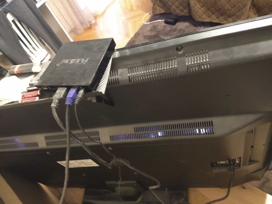 Телевизор JVC 48"