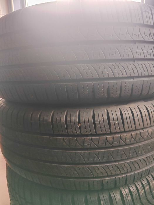 2бр. всесезонни гуми 235/55/19 Pirelli