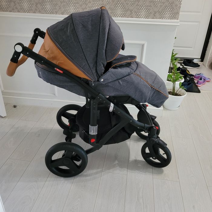 Продам коляску Adamex Vicco 3 в 1