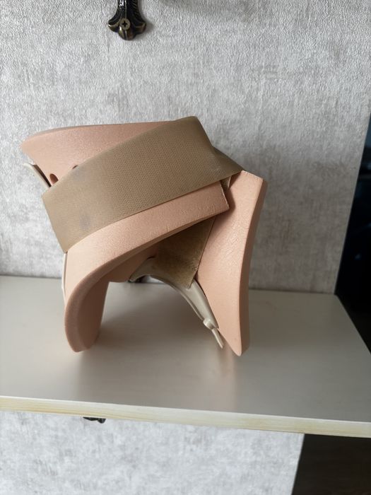 воротник филадельфия две штуки