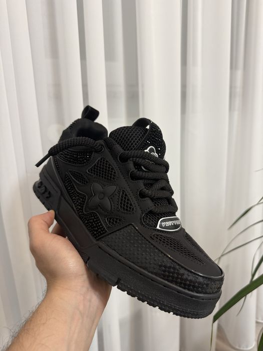 Louis Vuitton Skate black