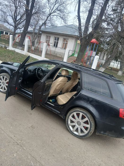 Se vinde -Audi A4 b7 2.5  TDI. 2005  !Avariat!