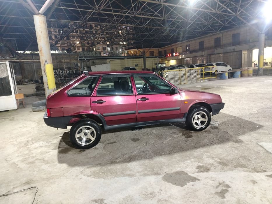 vaz 2109 sotiladi xolati yahshi