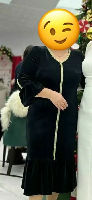 Продам чёрное платье