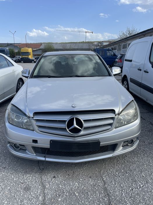 На Части Мерцедес c 220 cdi ръчка W204