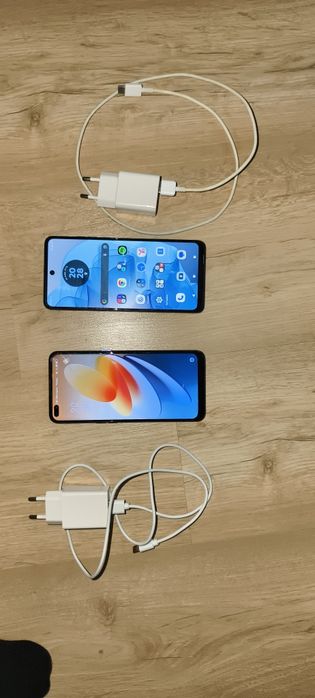 Смартфоны OPPO и Motorola