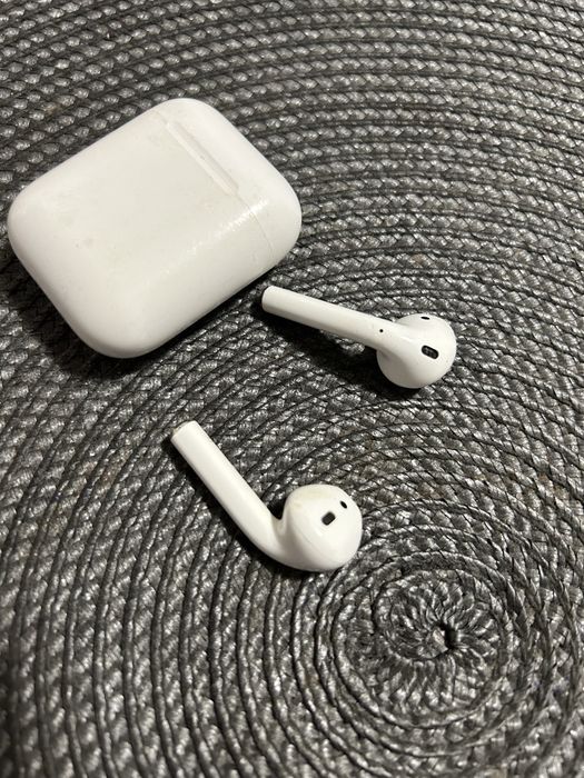 Vand Airpods Apple
