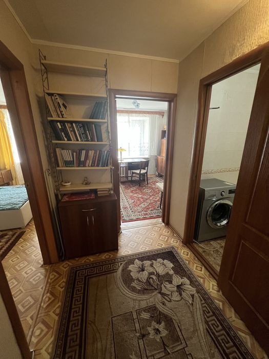 Продам трехкомнатную квартиру