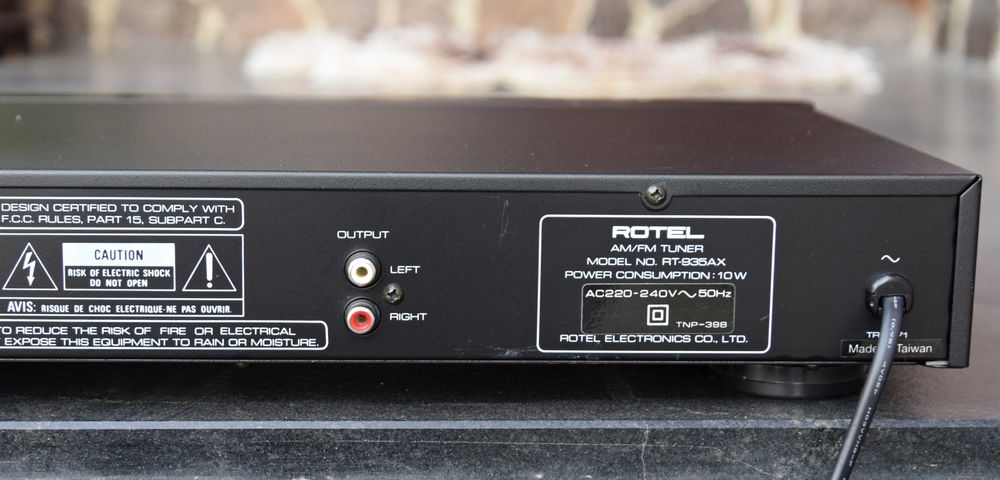 Tuner Rotel RT-935 AX, radio