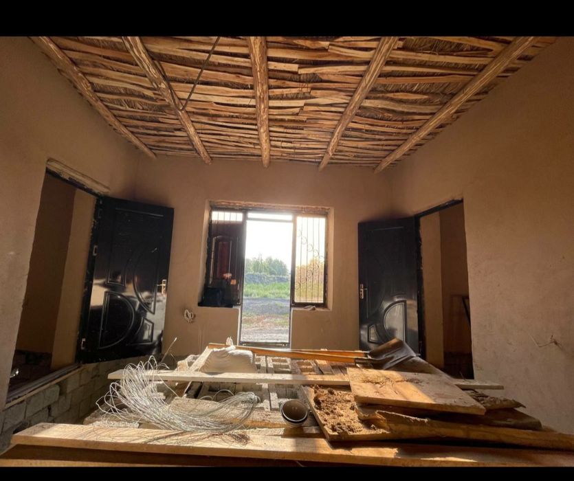 Уй сотилади 30000$