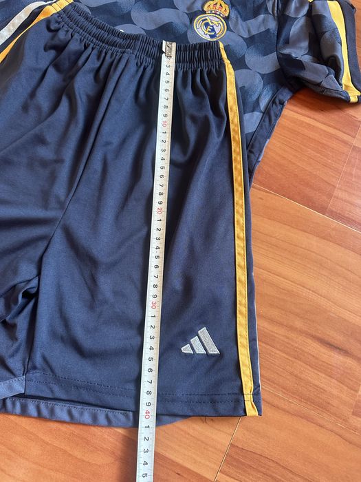 Детски екип REAL MADRID размер 24