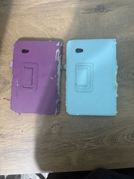 Huse tabletă – 2 bucăți, stare utilizată