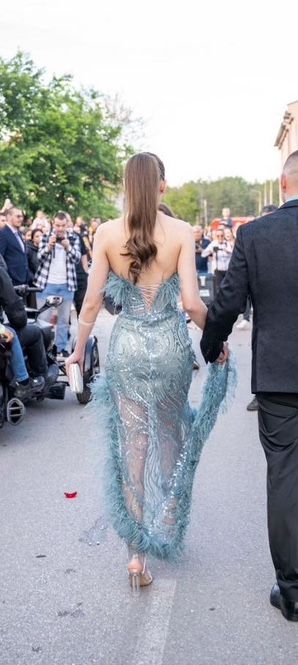 Бална рокля