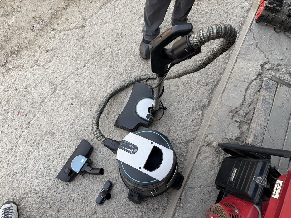 * RoboClean Aura SPLUS в хорошем рабочем состоянии