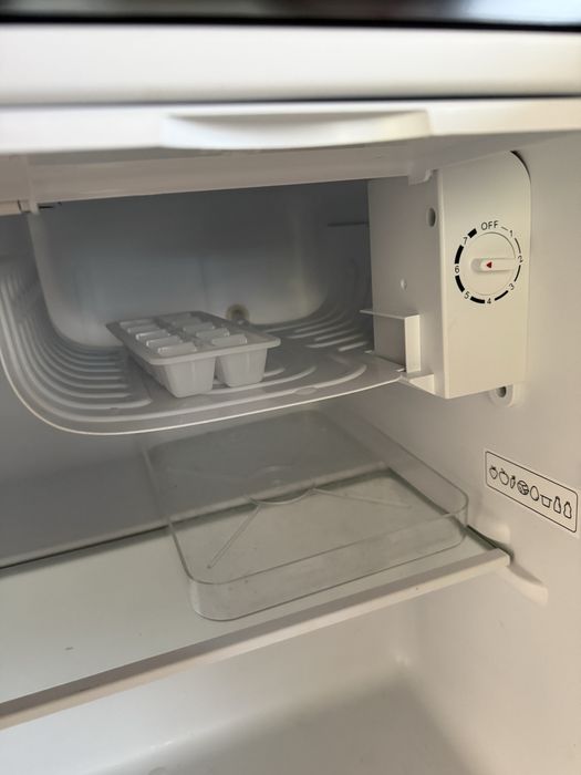 CHIQ мини хладилник