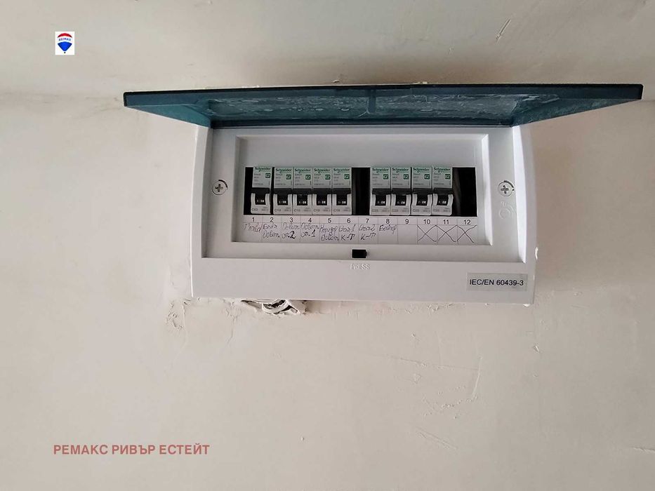 Градска къща за продажба кв. Здравец