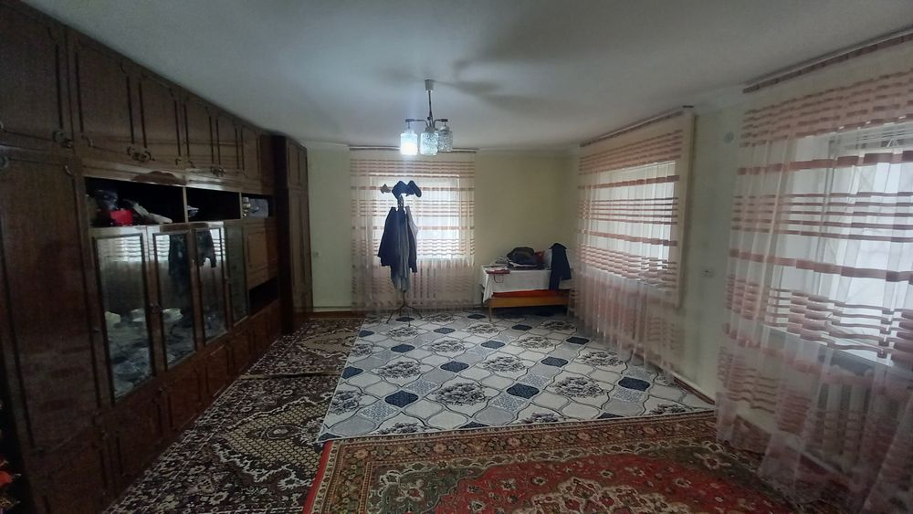 Срочно продам Бирлик улица Садокат  есть варианты.