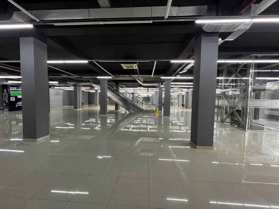 1 350 м² на 1 этаже — идеально под автосалон или мебельный шоурум (55)