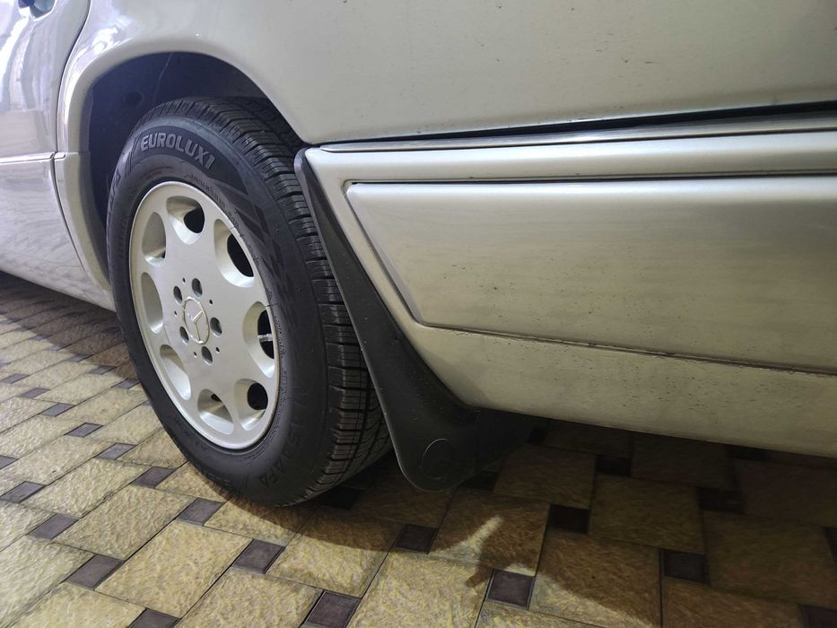 Мерседес бенс w124