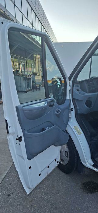Vând Ford Transit