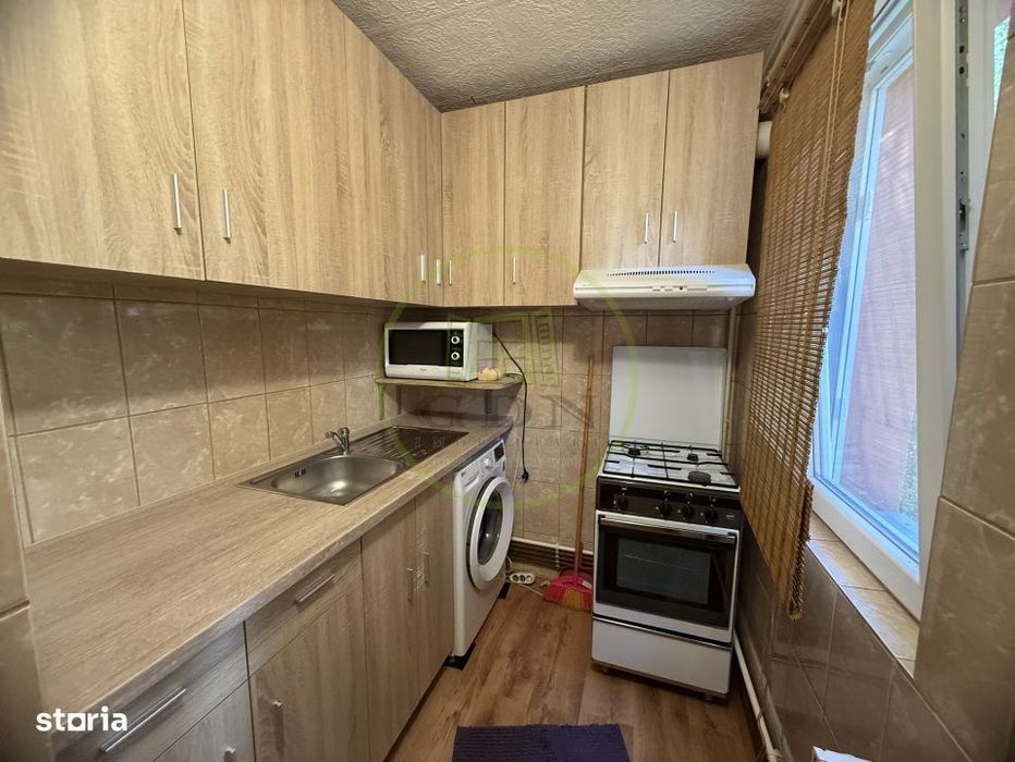Apartament 3 camere, 49.75 mp, cartier Craiovita Noua, zona Orizont
