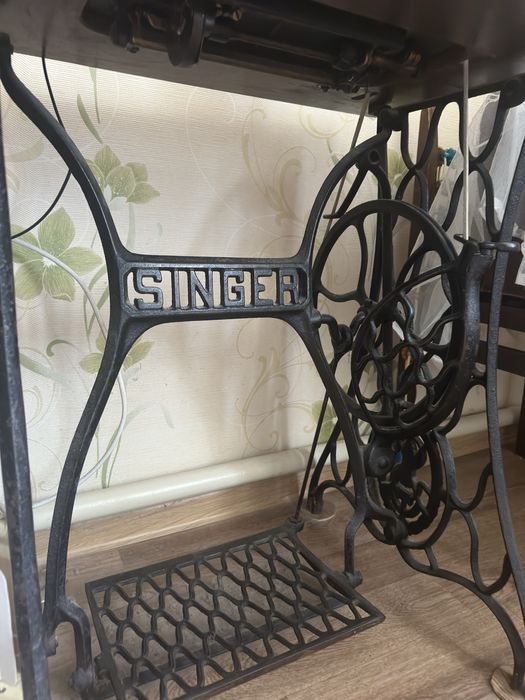 Продам машинку zinger