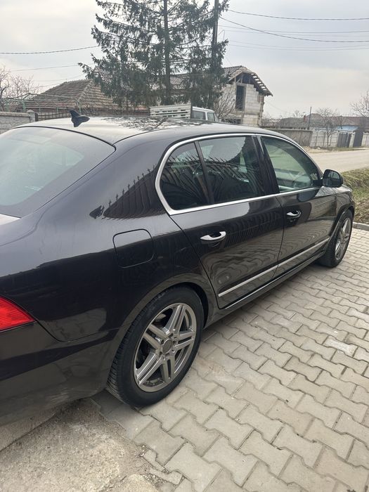 Skoda superb 2012