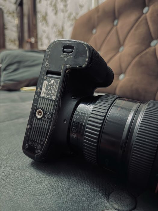 Canon 6D 24.105 obektiv 2 ta batareya orginal zaryadchik projektir