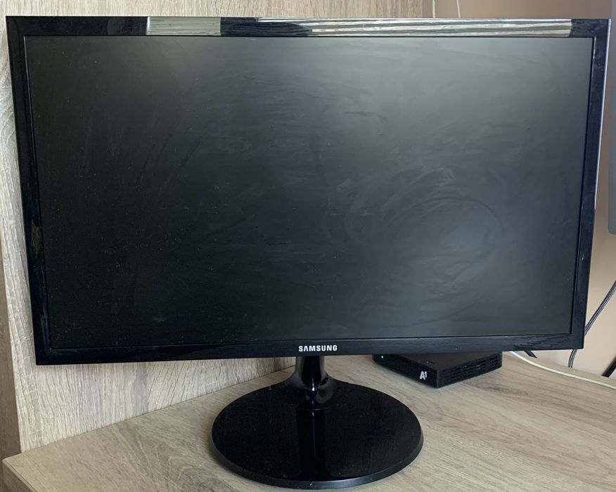 Монитори - 22 инча