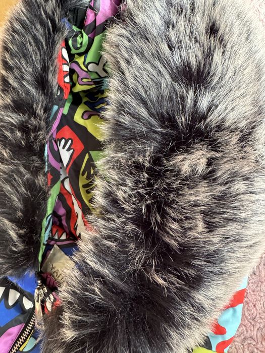 Дамски ефектен елек с качулка