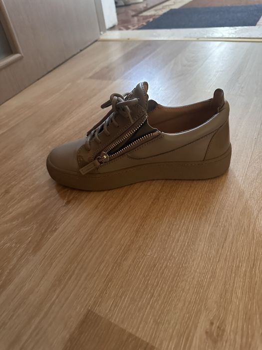 Giuseppe zanotti 1800 lei
