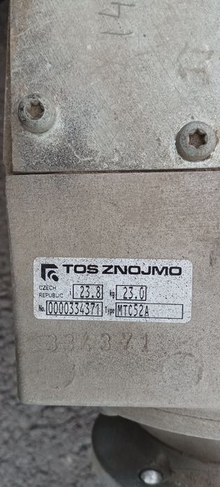 Всё что фото в наличии в складе  4 двигатель  3 фазный произ России.