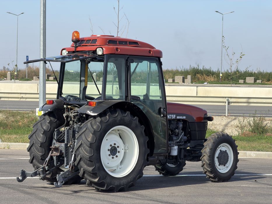 Tractor New Holland TN 75 F Cabina  cu Aer Conditionat an 2002 Import Belgia Fiat 70 90 Fiat 80 90 New Holland TD 65 TD 75 TD 85 Case John Deere Claas